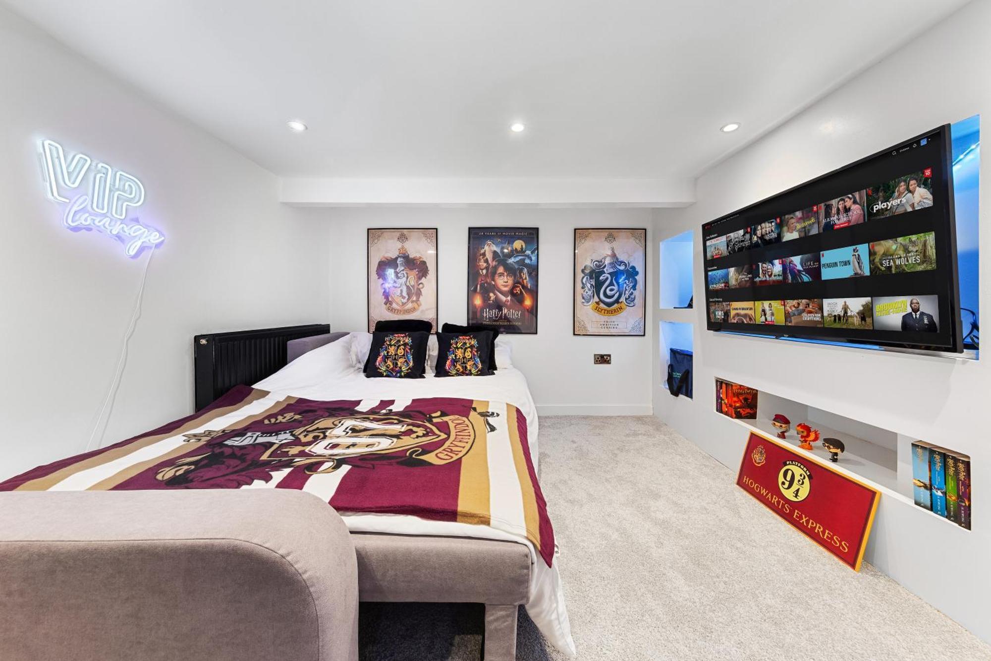 ווטפורד The Hogwarts Retreat - Cinema Room - Special May Offer - 25Th - 31St מראה חיצוני תמונה